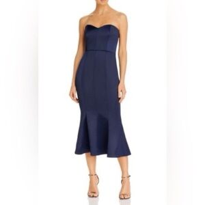 NWT LIKELY Sophie Navy Strapless midi Dress heart neckline size 2